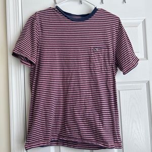 vineyard vines tee shirt